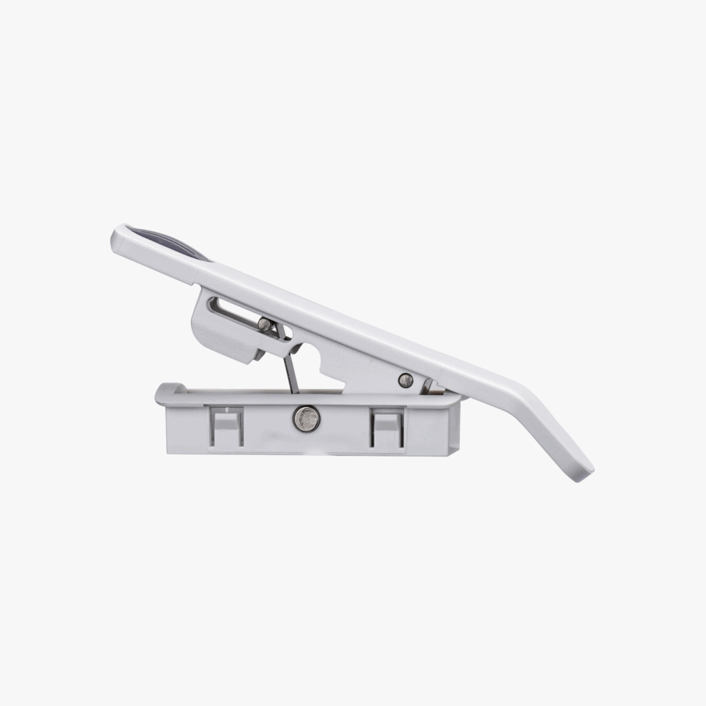 AMS Lite Spool Claw یا پنجه نگهدارنده قرقره AMS Lite یکی از قطعات جانبی سیستم AMS Lite پرینترهای سهبعدی بامبو لب است. این قطعه وظیفه دارد قرقره فیلامنت را روی بازوی AMS Lite ثابت نگه دارد تا در حین چاپ یا بارگذاری فیلامنت، قرقره بدون لغزش و حرکت اضافی بچرخد.